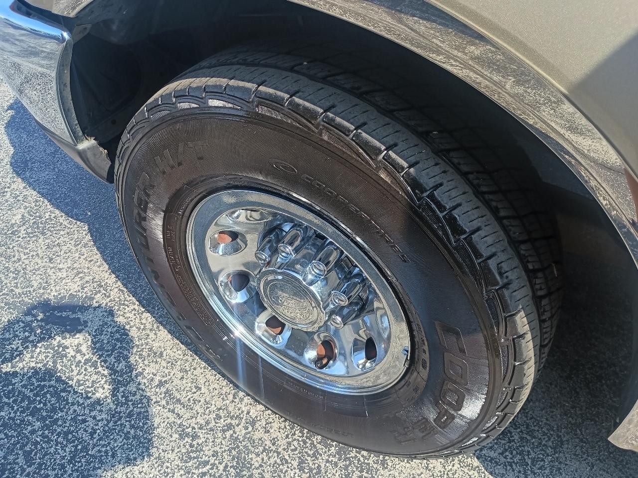 Ford Super Duty F-250 Supercab 142" XLT 2001