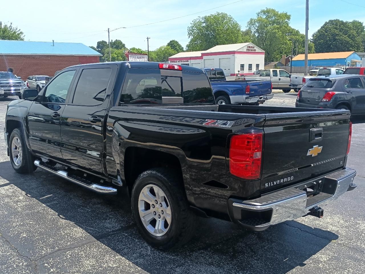 Chevrolet Silverado 1500 4WD Crew Cab 143.5" LT w/2LT 2015