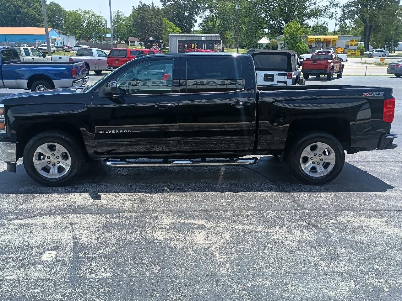 Chevrolet Silverado 1500 4WD Crew Cab 143.5" LT w/2LT 2015