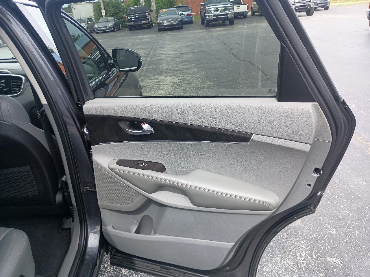 Kia Sorento AWD 4dr 3.3L EX 2016