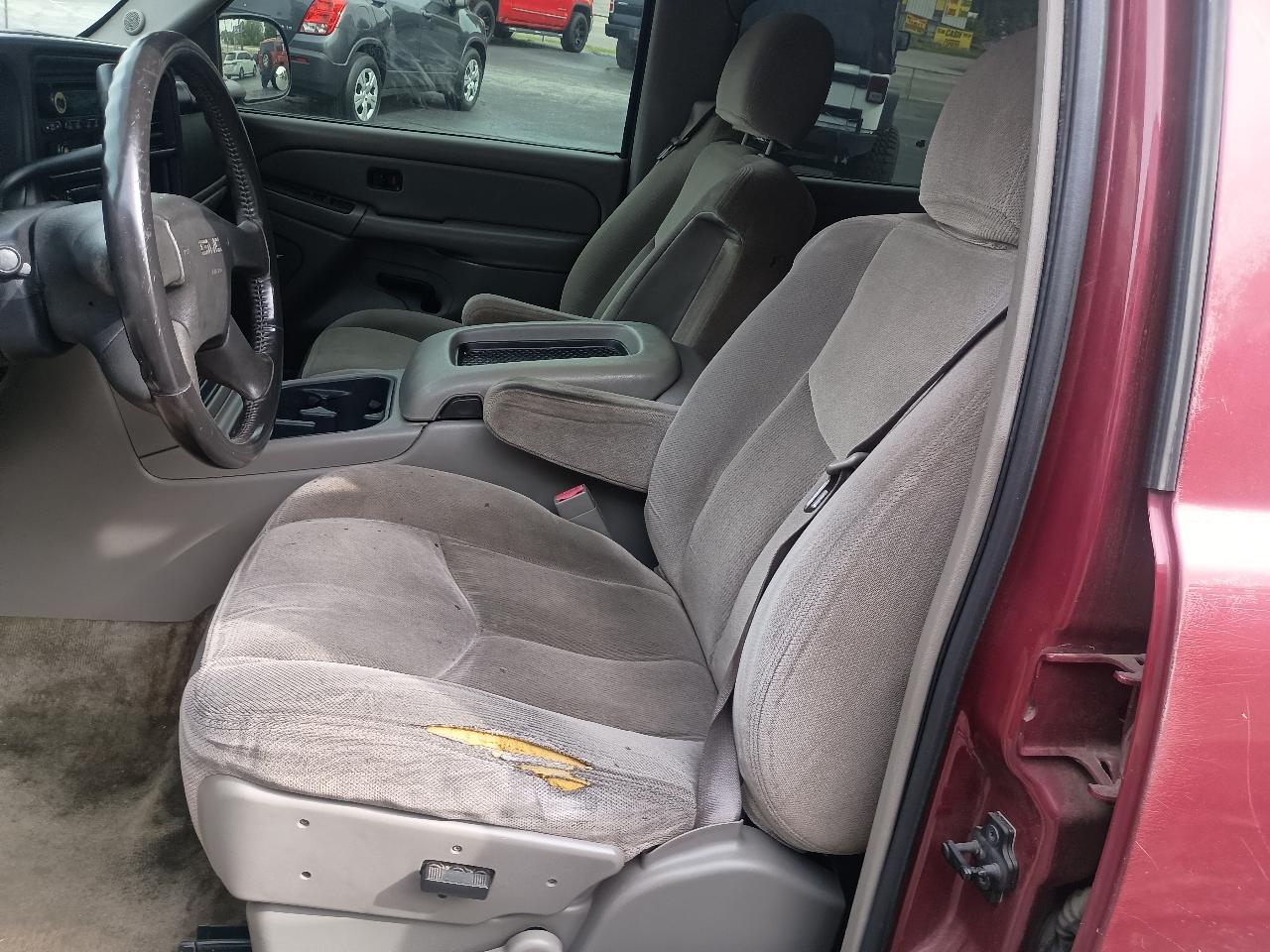 GMC Yukon XL 4dr 1500 4WD SLE 2004