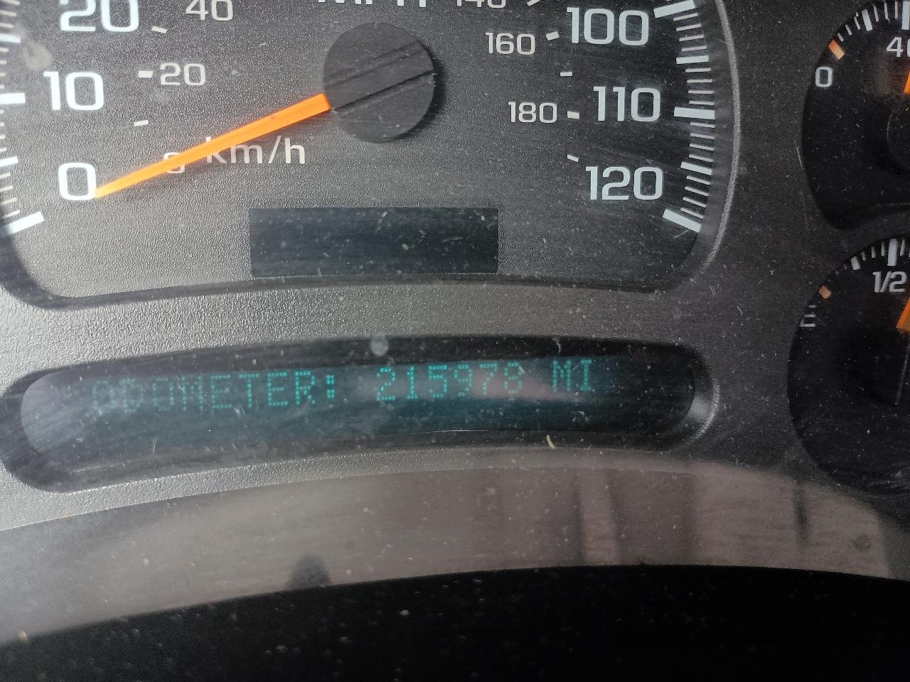 GMC Yukon XL 4dr 1500 4WD SLE 2004