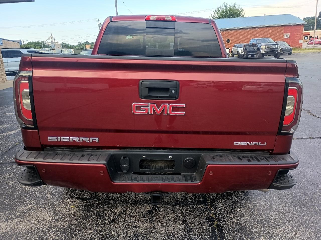 GMC Sierra 1500 4WD Crew Cab 143.5" Denali 2016