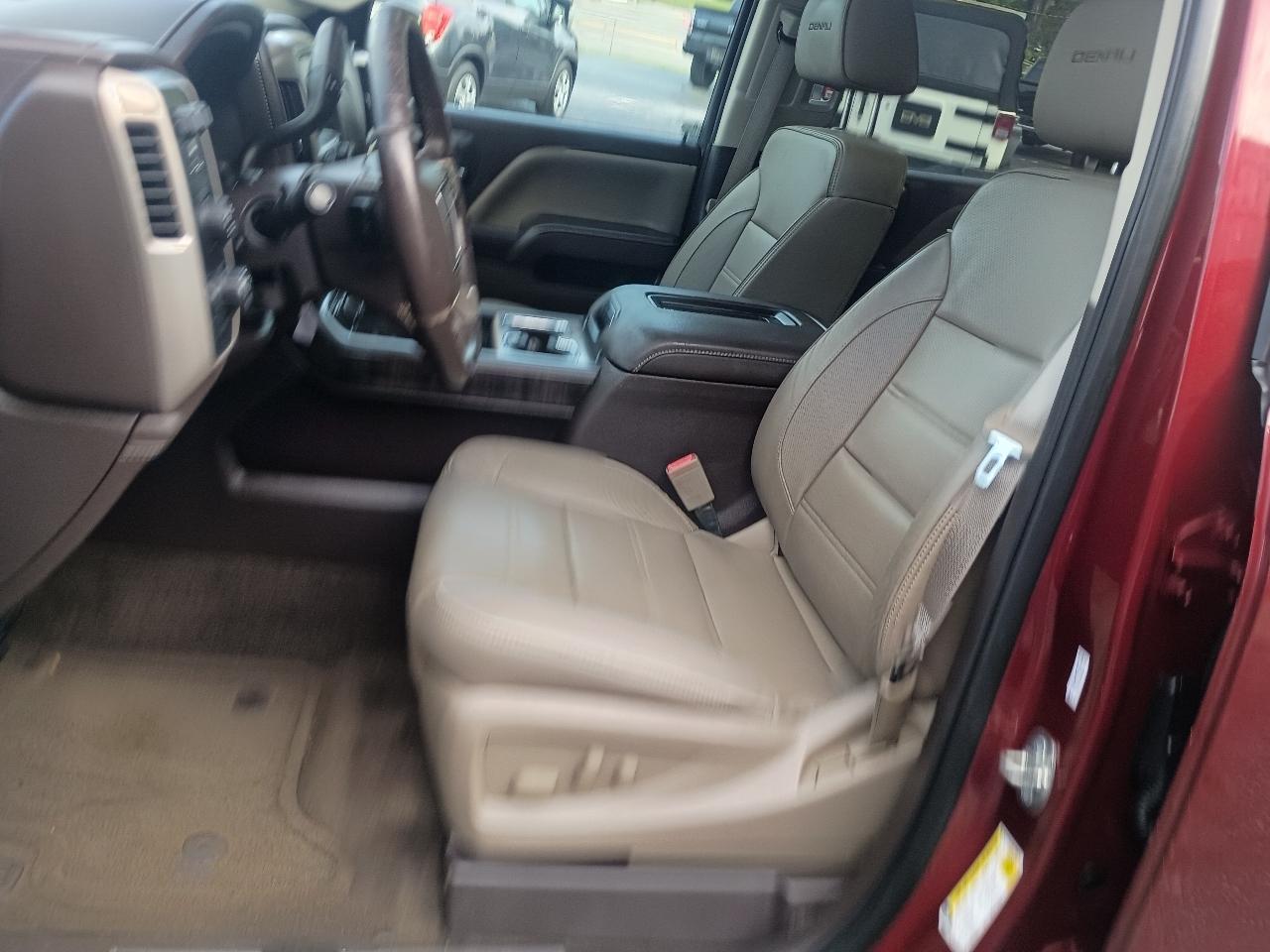 GMC Sierra 1500 4WD Crew Cab 143.5" Denali 2016