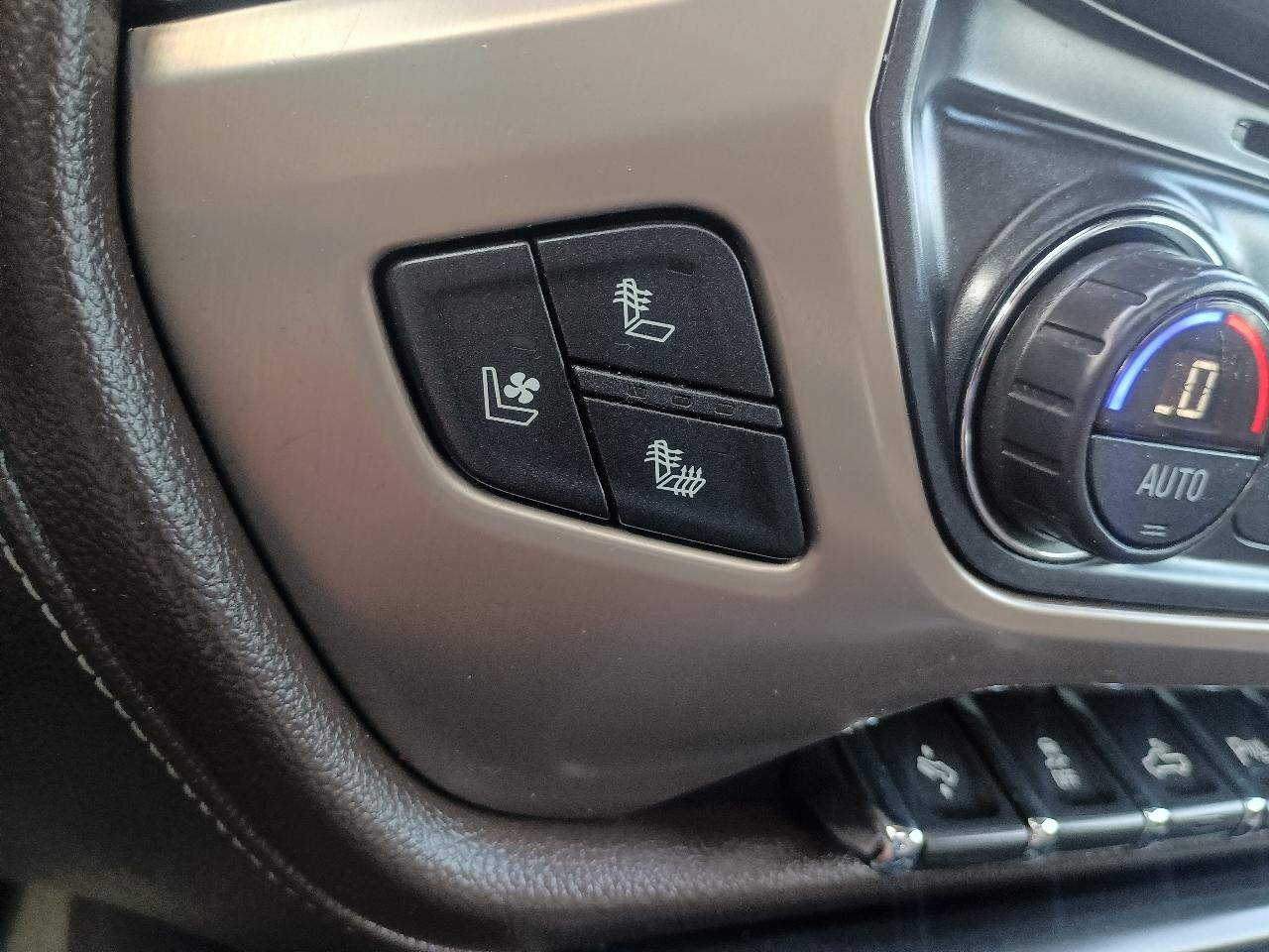 GMC Sierra 1500 4WD Crew Cab 143.5" Denali 2016