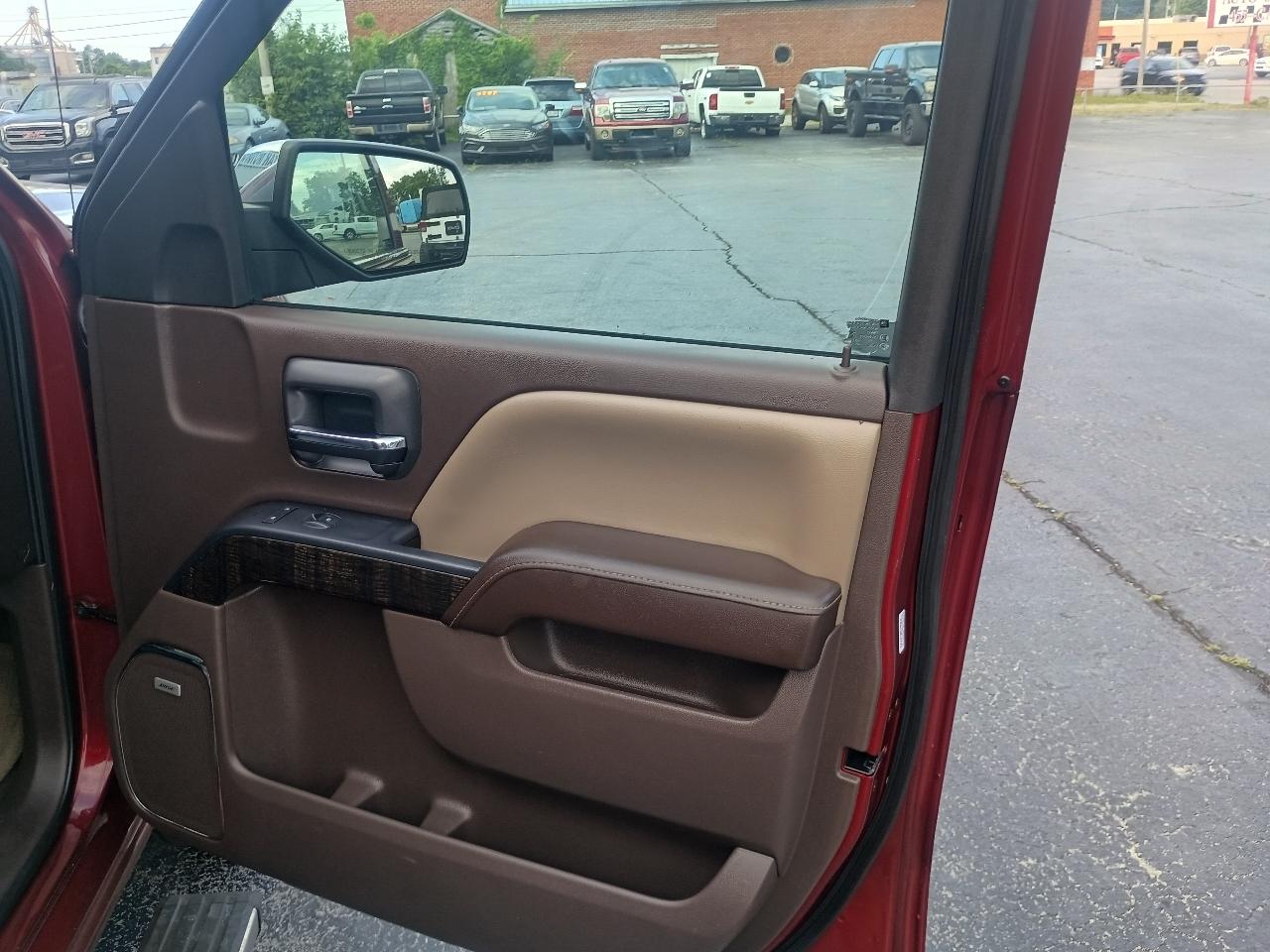 GMC Sierra 1500 4WD Crew Cab 143.5" Denali 2016