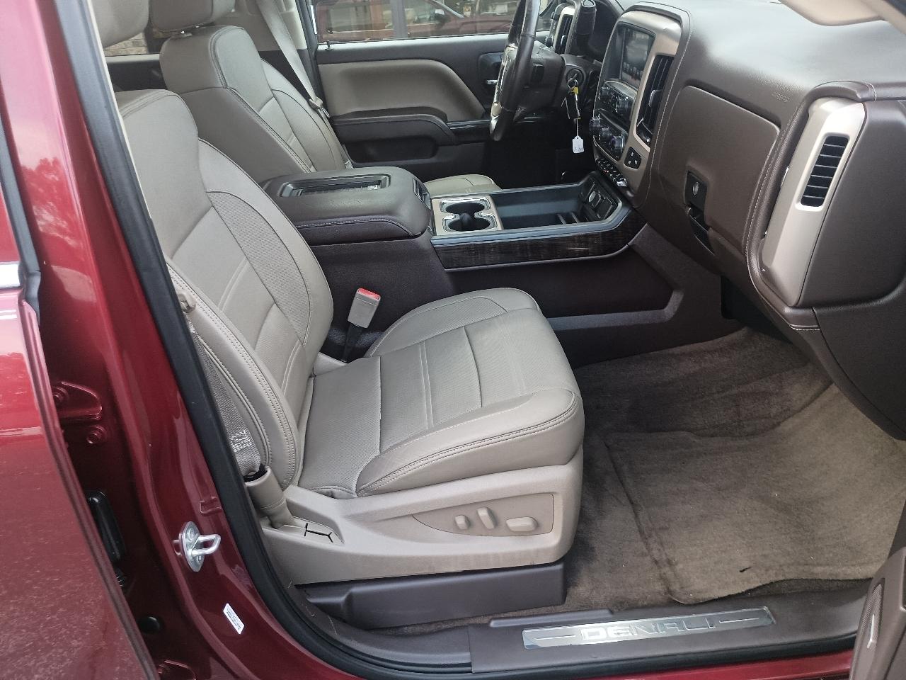 GMC Sierra 1500 4WD Crew Cab 143.5" Denali 2016