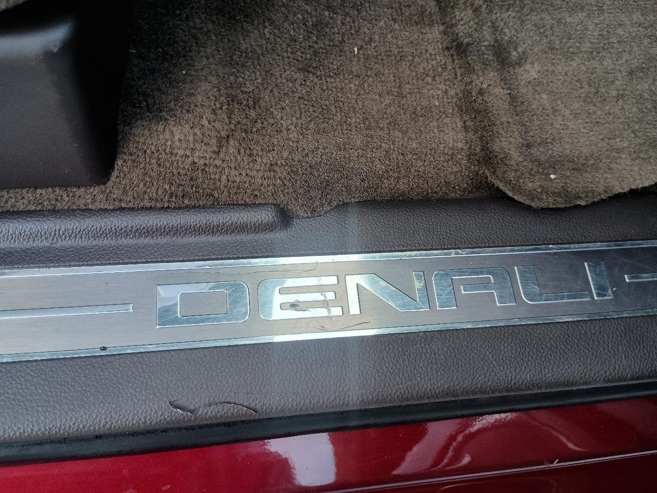 GMC Sierra 1500 4WD Crew Cab 143.5" Denali 2016