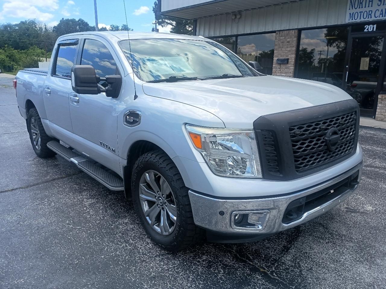 Nissan Titan 4x4 Crew Cab SV 2017
