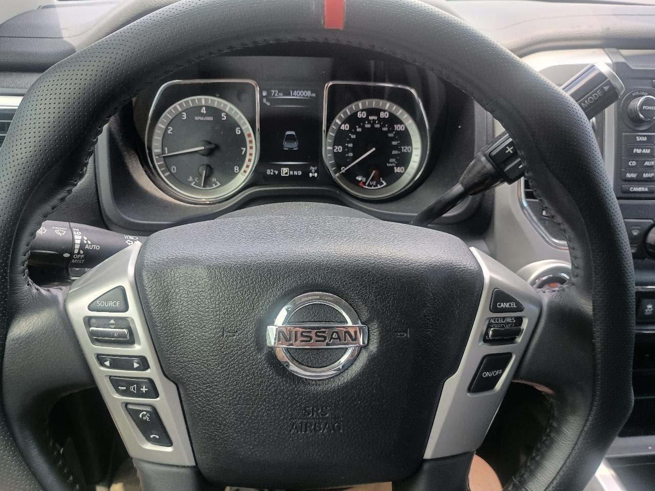 Nissan Titan 4x4 Crew Cab SV 2017