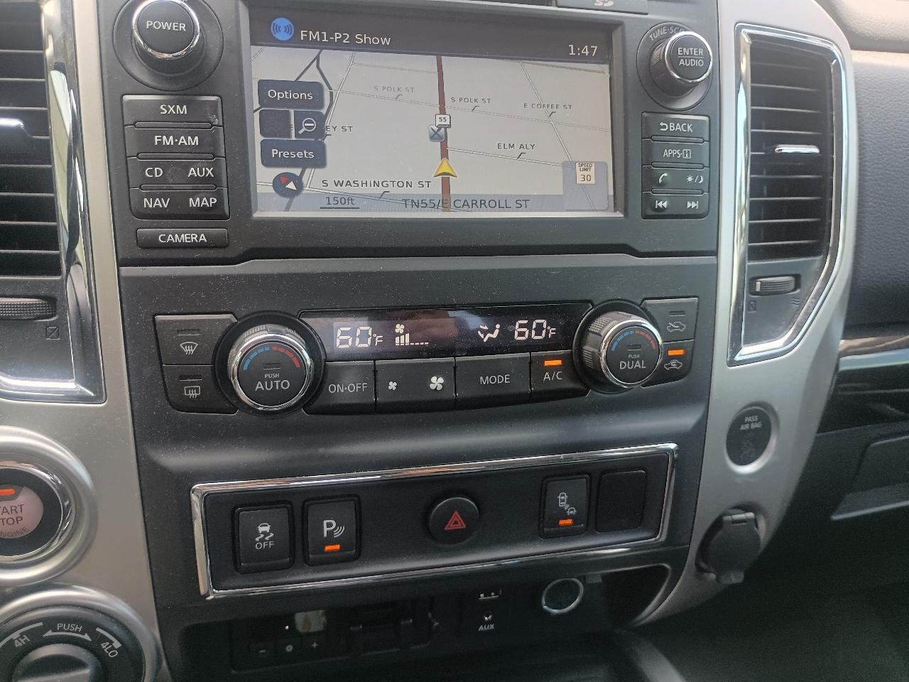 Nissan Titan 4x4 Crew Cab SV 2017