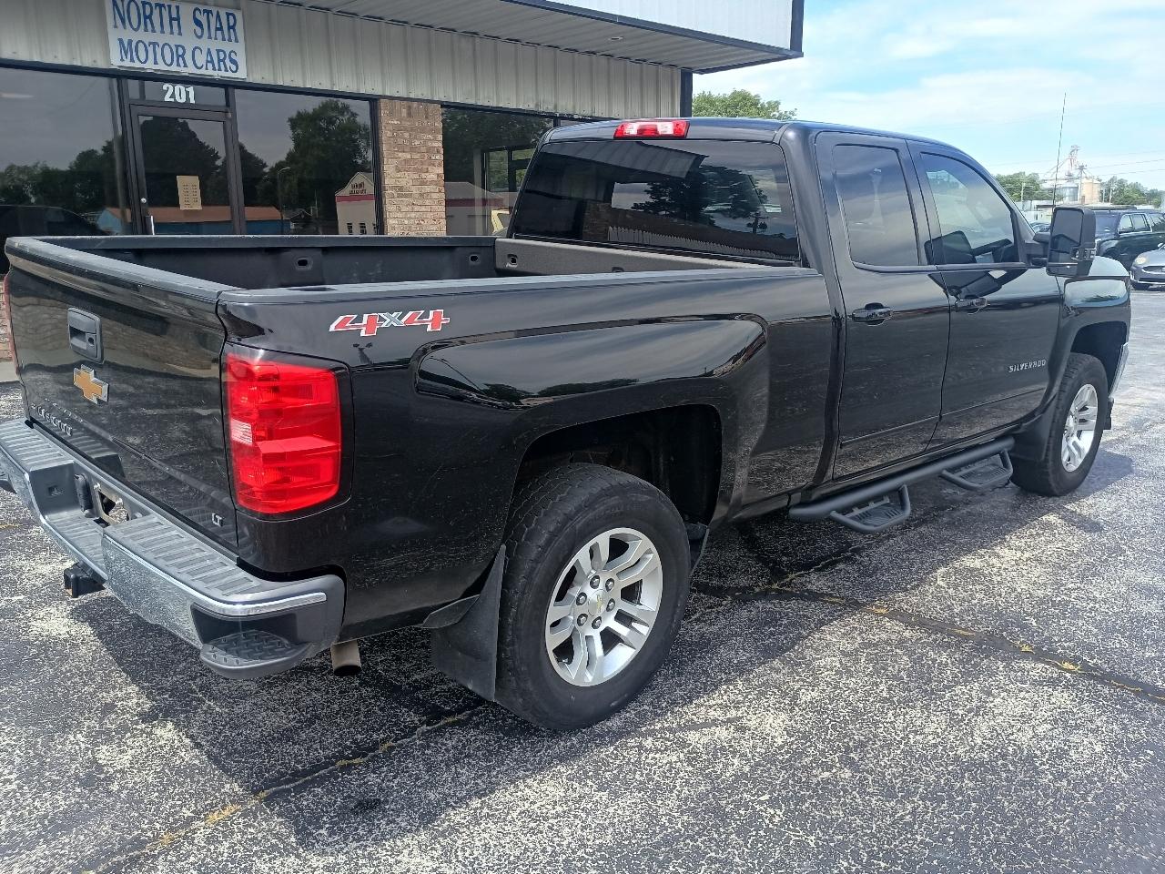 Chevrolet Silverado 1500 4WD Double Cab 143.5" LT w/1LT 2017