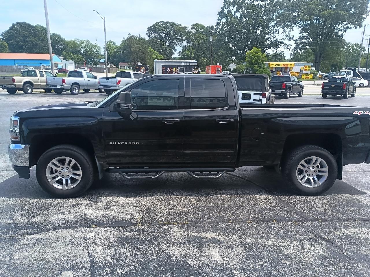 Chevrolet Silverado 1500 4WD Double Cab 143.5" LT w/1LT 2017