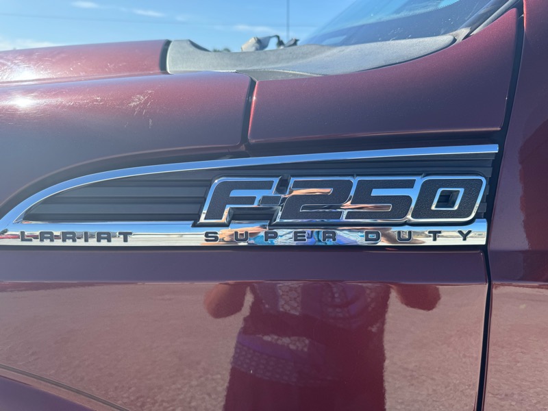 2015 Ford F-250 Lariat photo 8