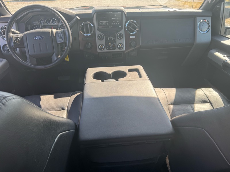 2015 Ford F-250 Lariat photo 15