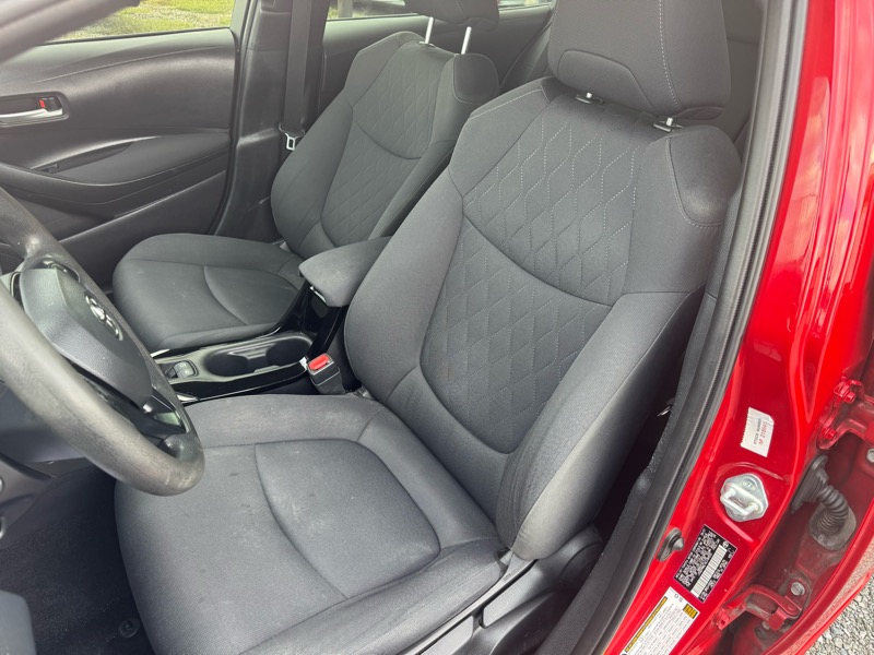 2021 Toyota Corolla LE photo 10