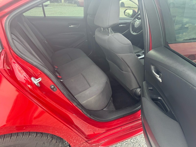 2021 Toyota Corolla LE photo 14