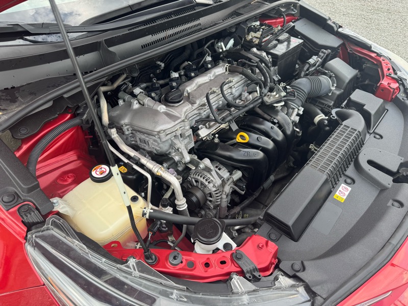 2021 Toyota Corolla LE photo 18