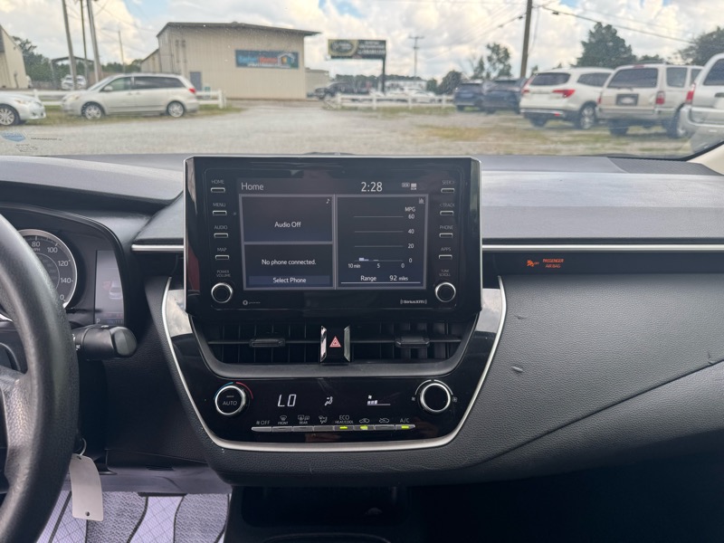 2021 Toyota Corolla LE photo 20