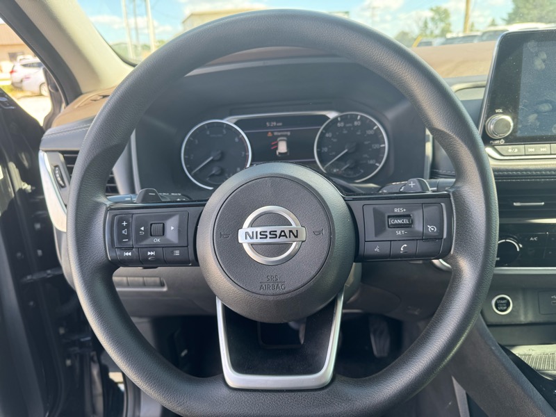 2021 Nissan Rogue S photo 15