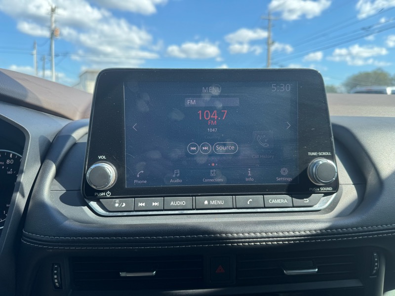 2021 Nissan Rogue S photo 17