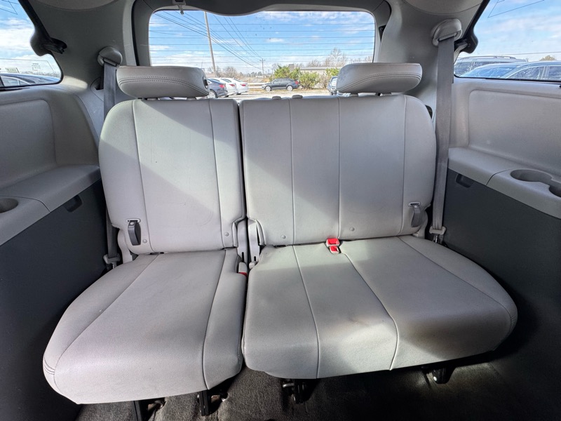 Toyota Sienna Limited Premium 7-Passenger 2017