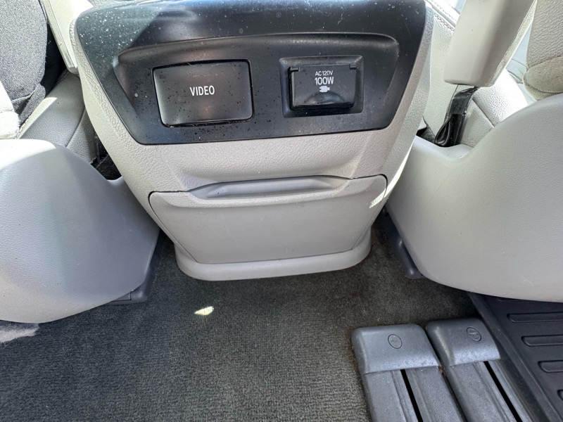 Toyota Sienna Limited Premium 7-Passenger 2017