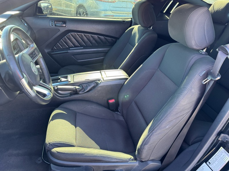 Ford Mustang V6 Coupe 2014