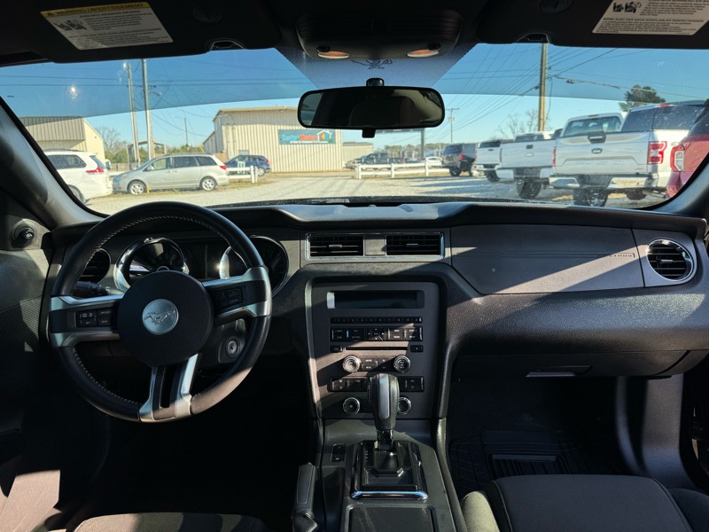 Ford Mustang V6 Coupe 2014