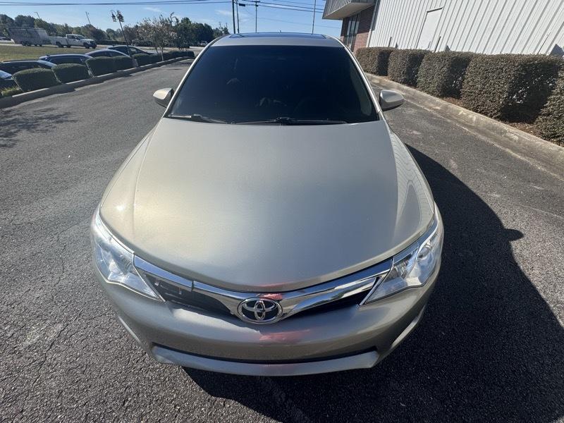 Toyota Camry SE V6 2013