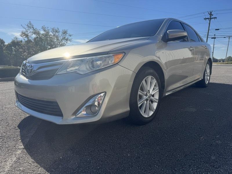 Toyota Camry SE V6 2013