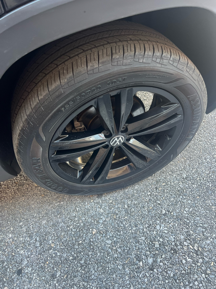 Volkswagen Atlas 2021.5 3.6L V6 SEL Premium R-Line 4MOTION 2023 Volkswagen Atlas 2021.5 3.6L V6 SEL Premium R-Line 4MOTION 2023