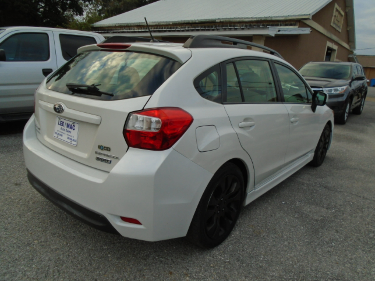 Subaru Impreza Wagon 5dr Auto 2.0i Sport Premium 2014