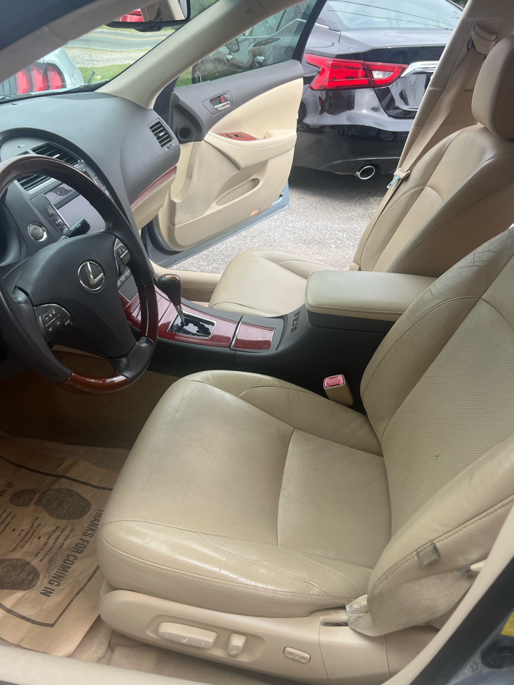 Lexus ES 350 4dr Sdn 2011 Lexus ES 350 4dr Sdn 2011