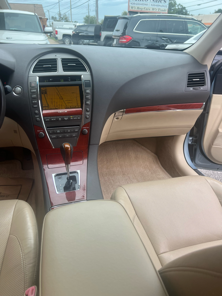 Lexus ES 350 4dr Sdn 2011 Lexus ES 350 4dr Sdn 2011