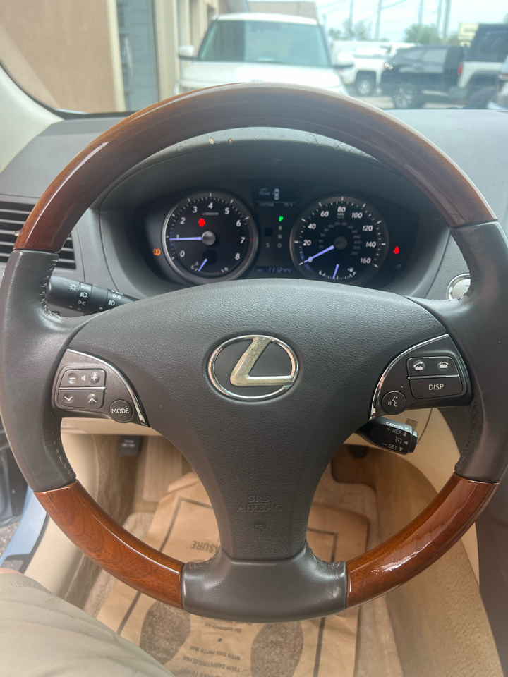 Lexus ES 350 4dr Sdn 2011 Lexus ES 350 4dr Sdn 2011