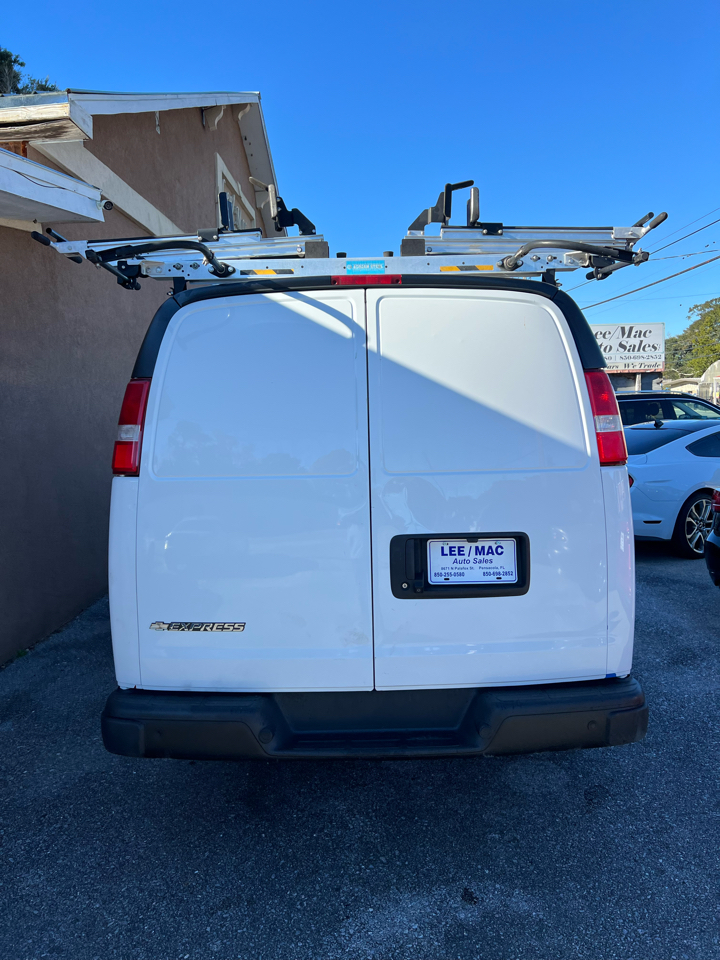 2019 Chevrolet Express Cargo Van 2500 photo 3