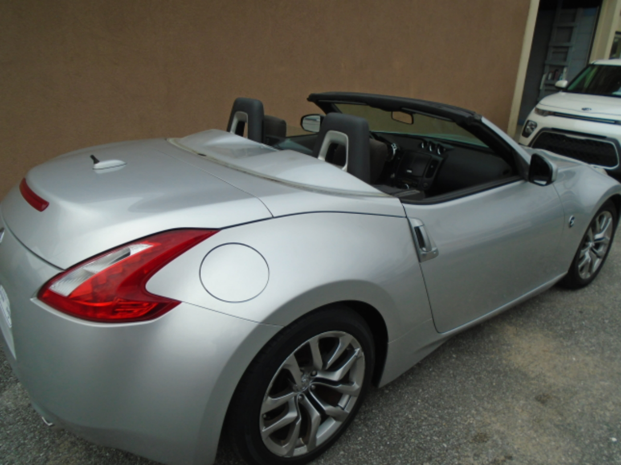 Nissan 370Z 2dr Roadster Auto 2013