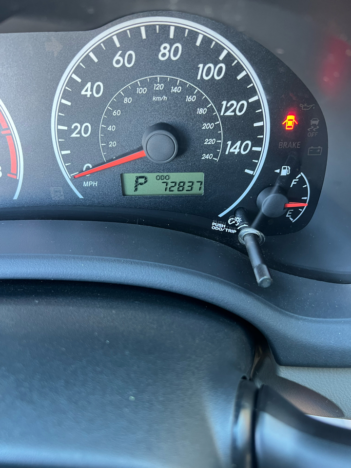 Toyota Corolla 4dr Sdn Auto LE (Natl) 2011