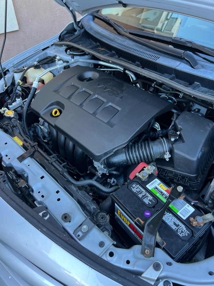 Toyota Corolla 4dr Sdn Auto LE (Natl) 2011