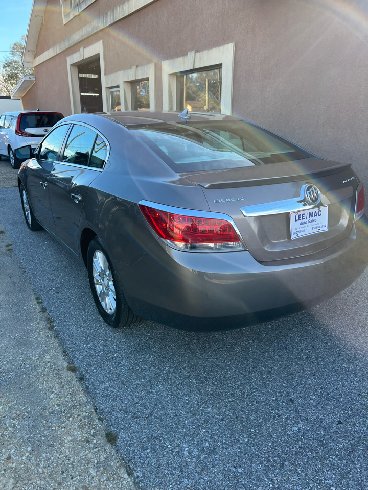Buick LaCrosse 4dr Sdn CX 2011