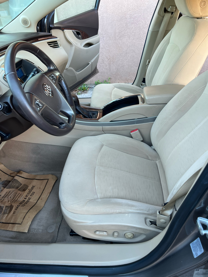 Buick LaCrosse 4dr Sdn CX 2011