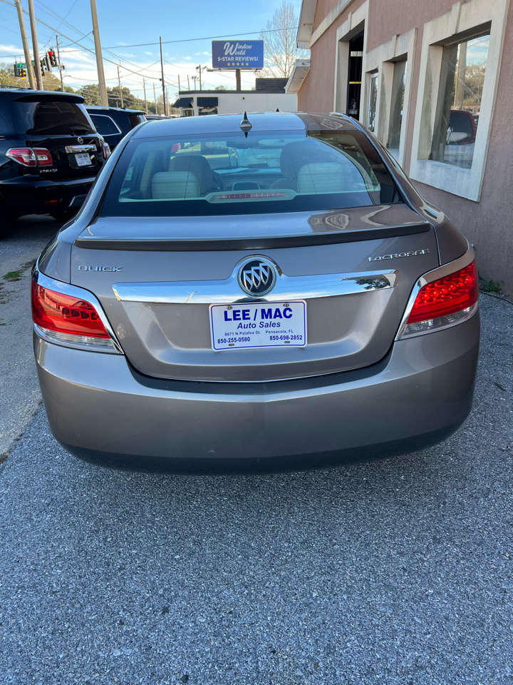 Buick LaCrosse 4dr Sdn CX 2011