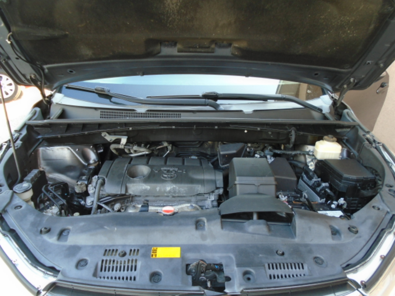 Toyota Highlander FWD 4dr I4 LE (Natl) 2016