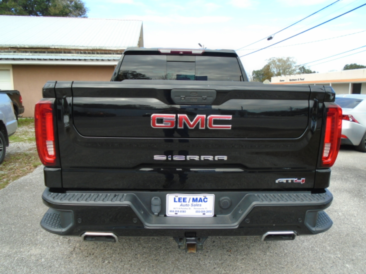 GMC Sierra 1500 Crew Cab Crew Cab 143.5" WB 4WD SLT 2019