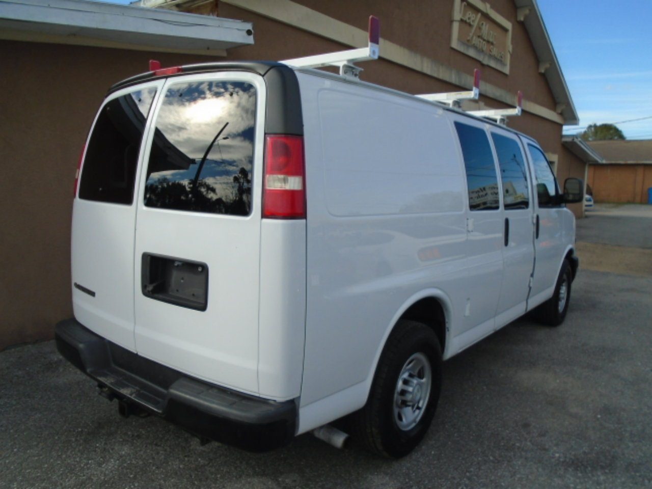 Chevrolet Express Cargo Van RWD 2500 135" 2018