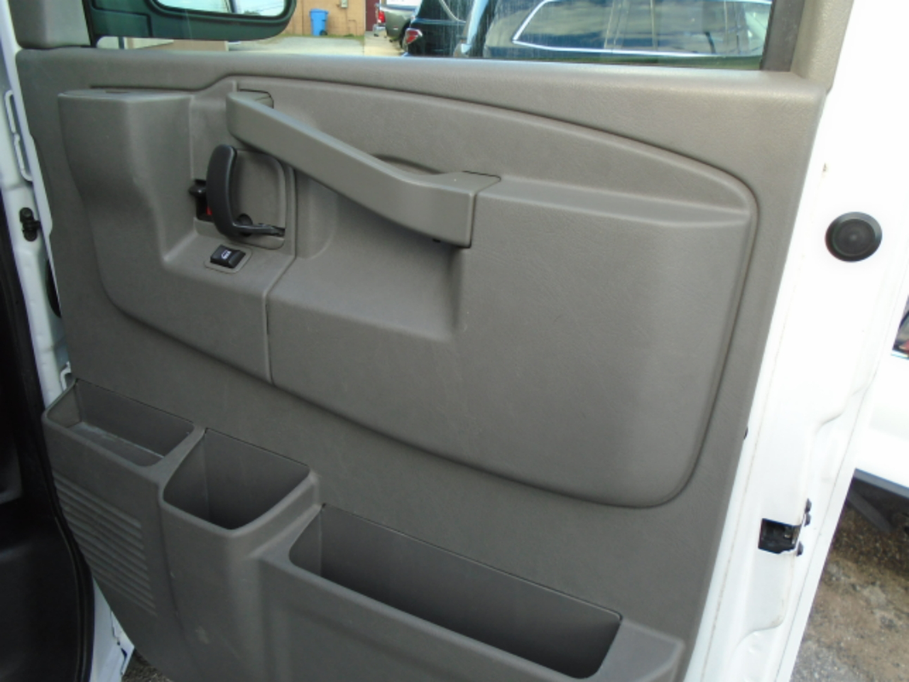 Chevrolet Express Cargo Van RWD 2500 135" 2018