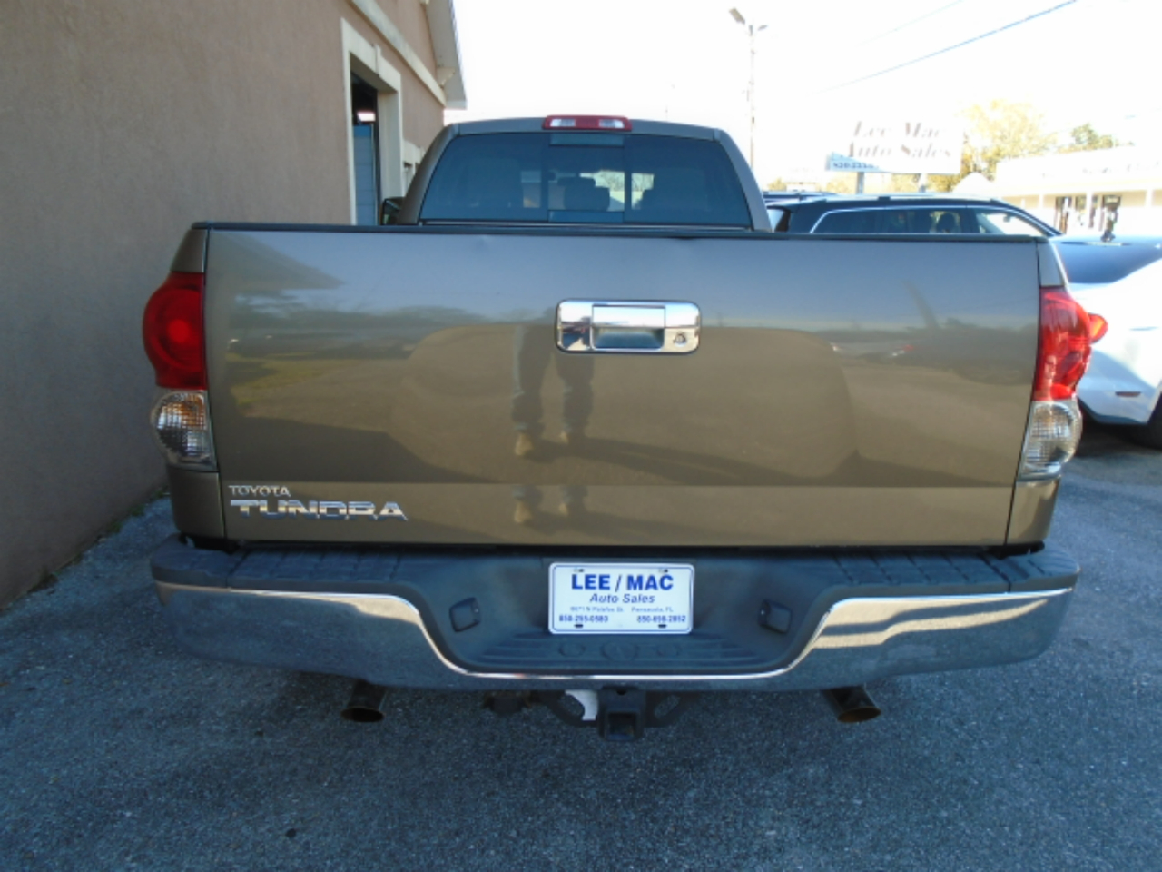 Toyota Tundra 2WD Double 164.6" 5.7L V8 SR5 (Natl 2007