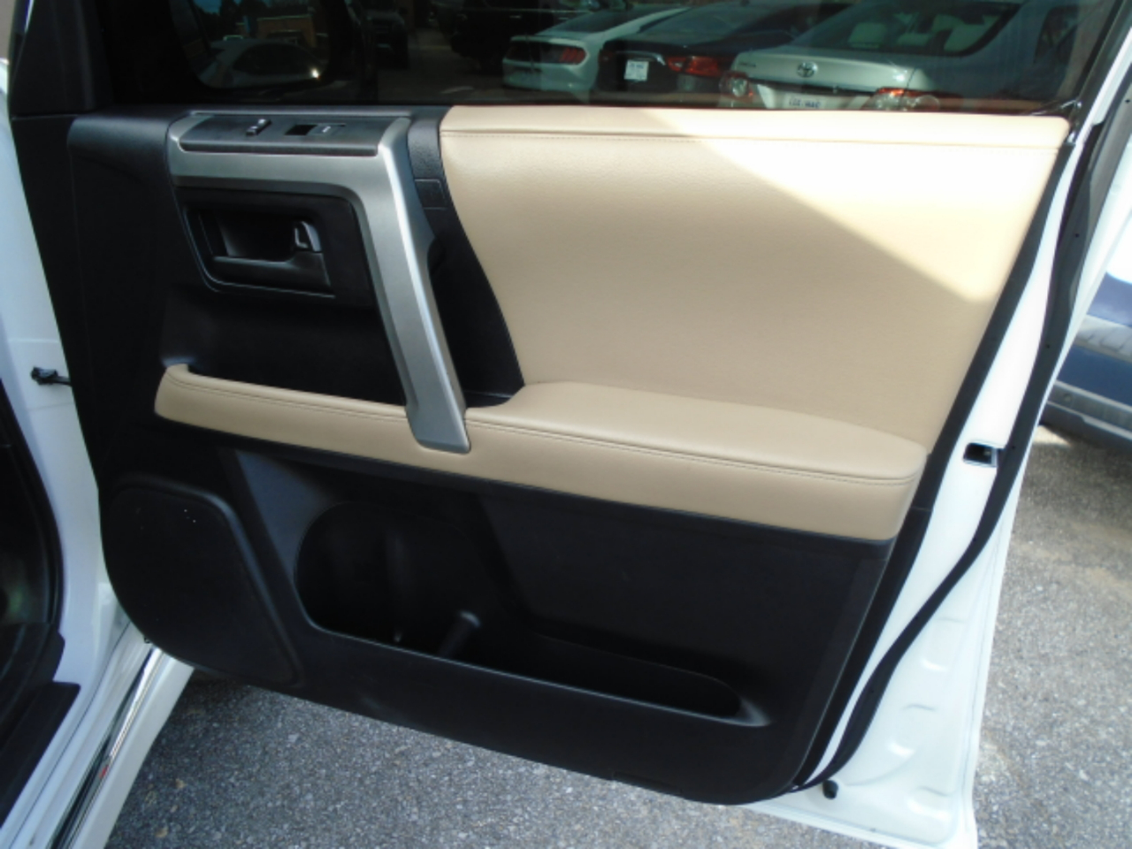 Toyota 4Runner RWD 4dr V6 Limited (Natl) 2013