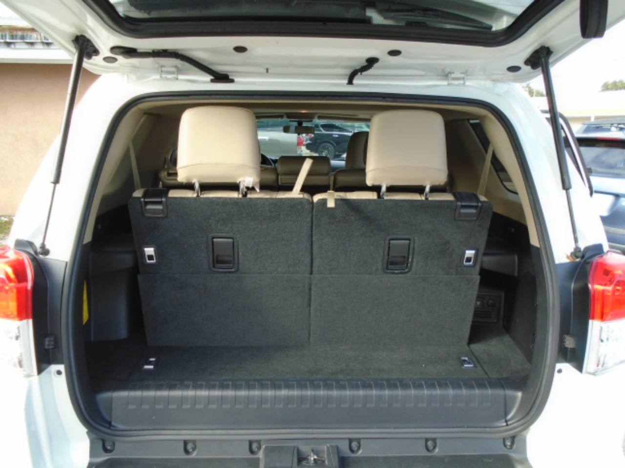 Toyota 4Runner RWD 4dr V6 Limited (Natl) 2013